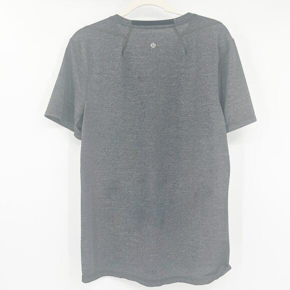 Lululemon Mens Athleisure Active Up Front Short Sleeve V-Neck Pocket Tee T-Shirt - Picture 6 of 6
